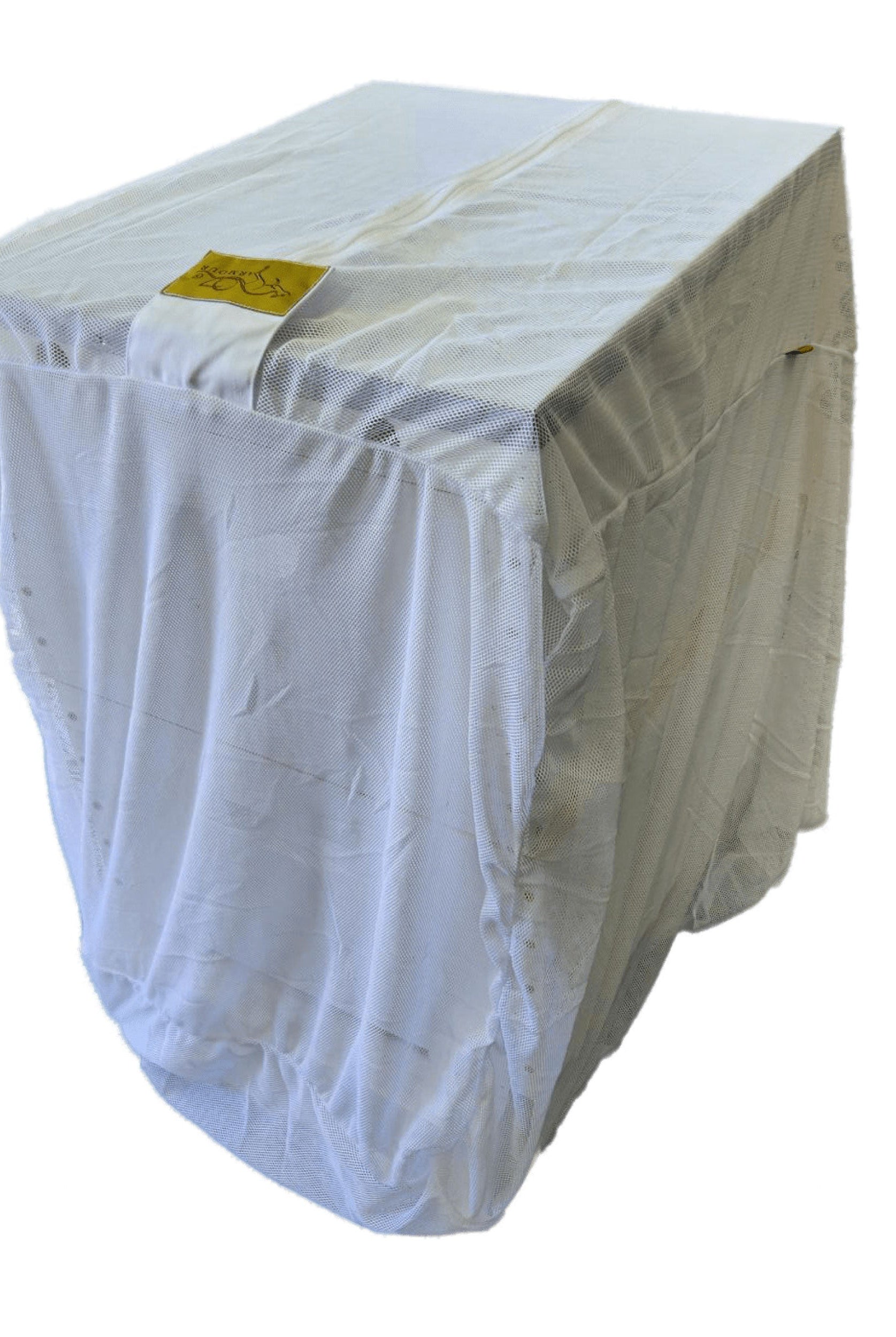 Mesh Cover for Beehive Transportation with Zipper Closure