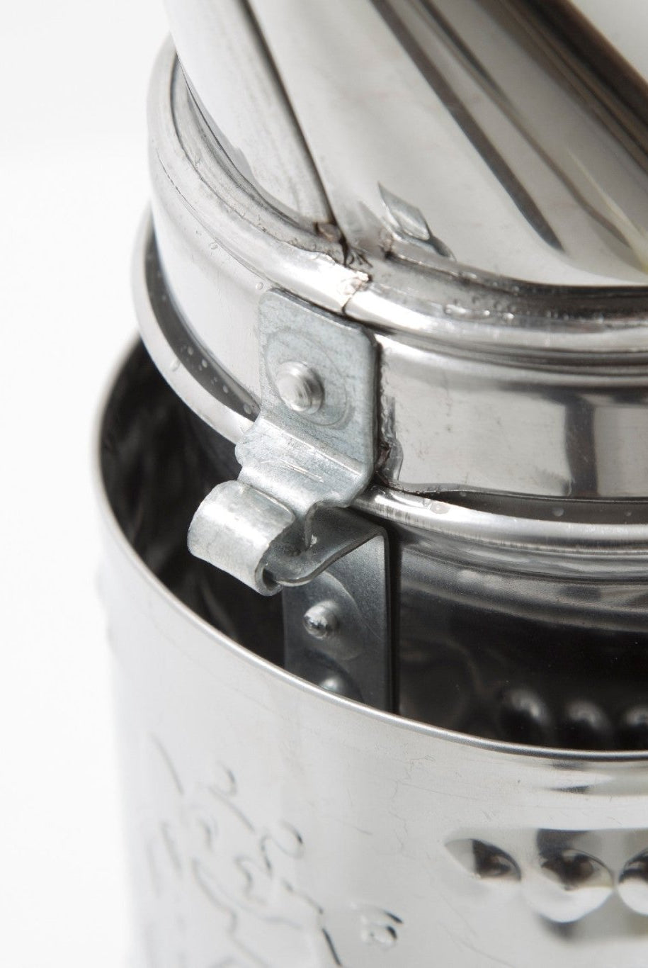 Premium OZ ARMOUR S304 Stainless Steel Smoker - too Close Up